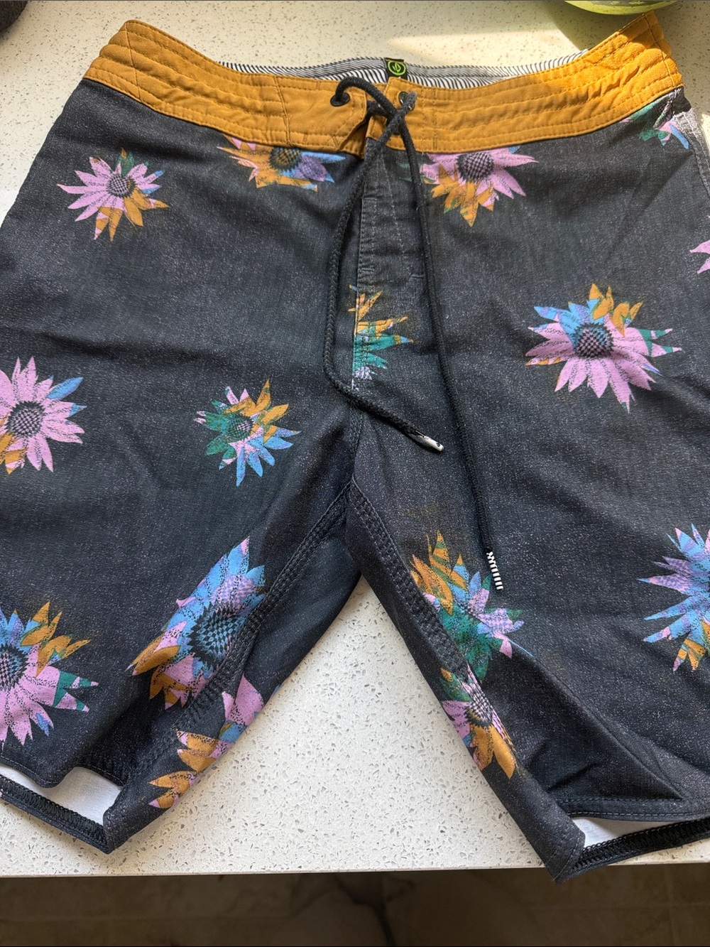 Volcom Black Swim Trunks Size 28 LN